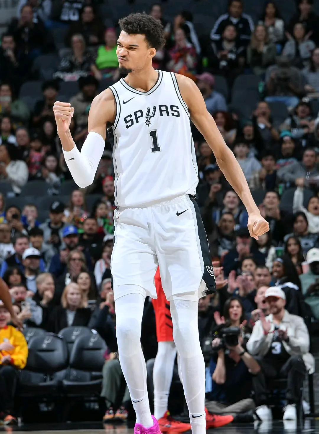 开云体育官方网站-灰熊逆转鹈鹕，保罗惊艳世界的简单介绍